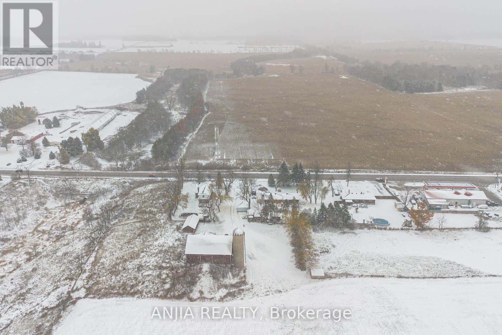 7092 SIMCOE COUNTY 27 ROAD — Essa (Thornton), Ontario - Photo 4 of 41