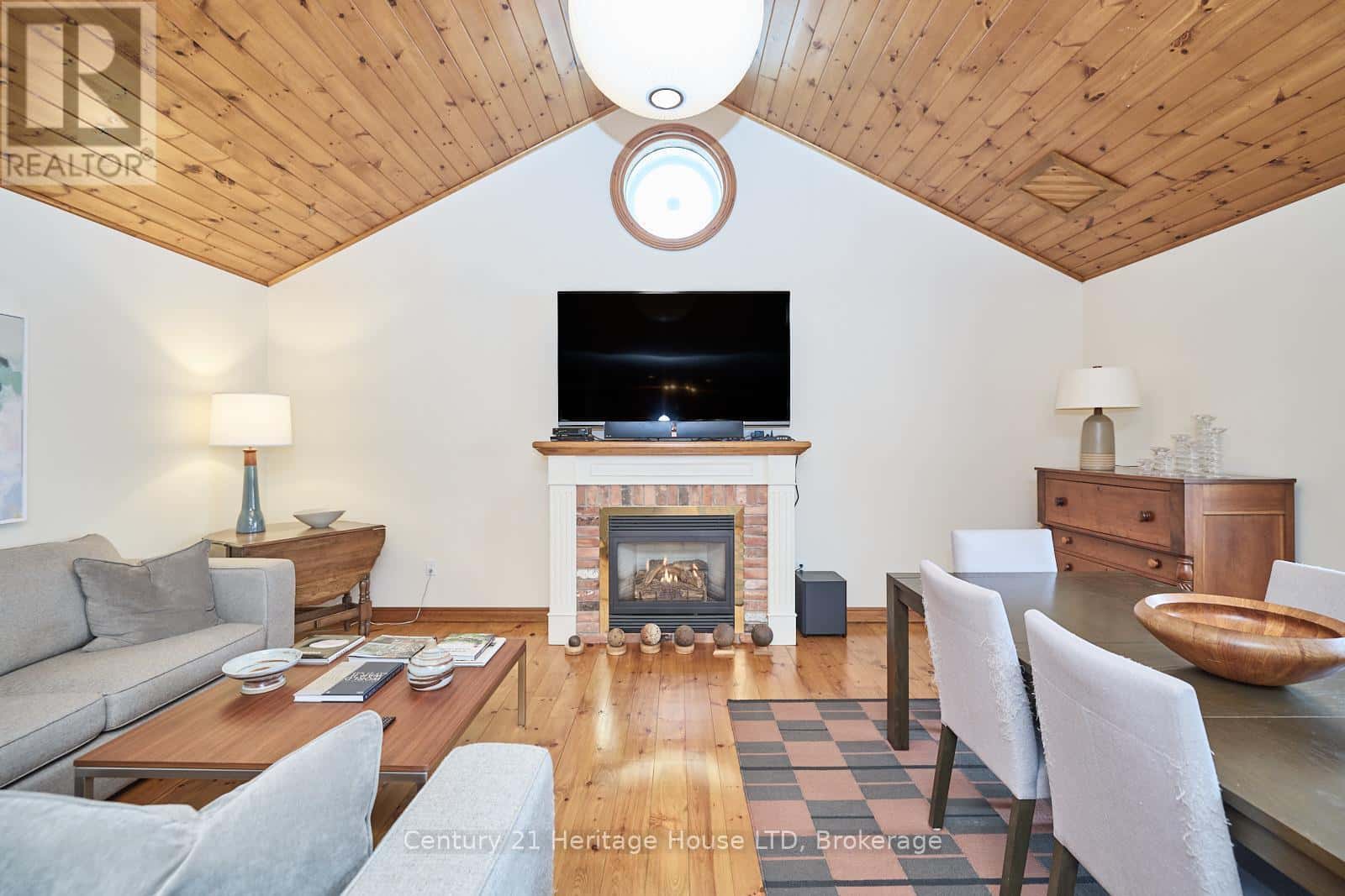 5930 MICHENER ROAD — Port Colborne (Sherkston), Ontario - Photo 5 of 48