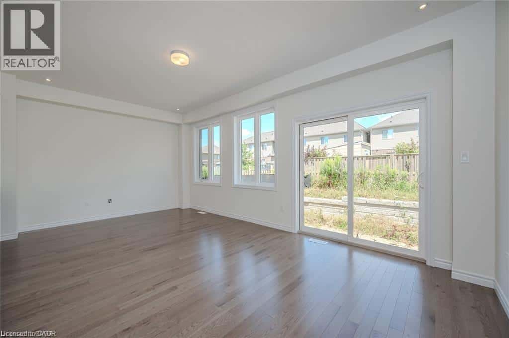 342 ROBERT WOOLNER Street — Ayr, Ontario - Photo 3 of 3