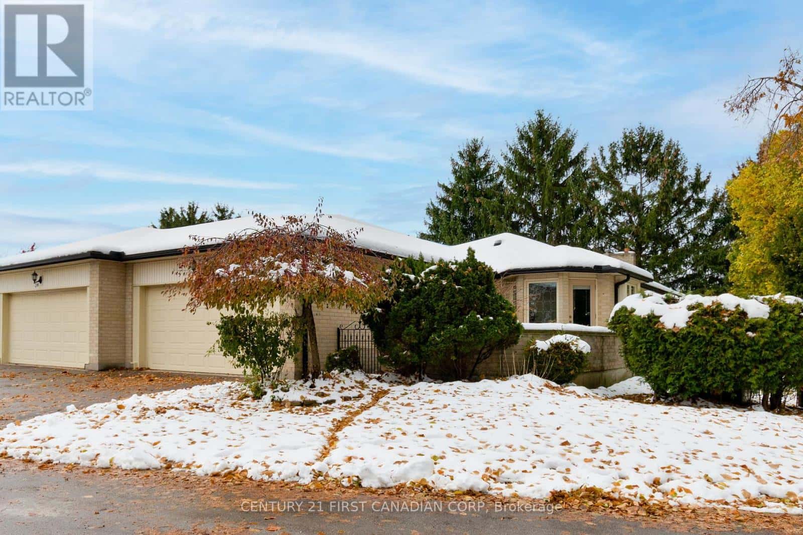 33 - 163 PINE VALLEY DRIVE — London South (South N), Ontario - Photo 2 of 46