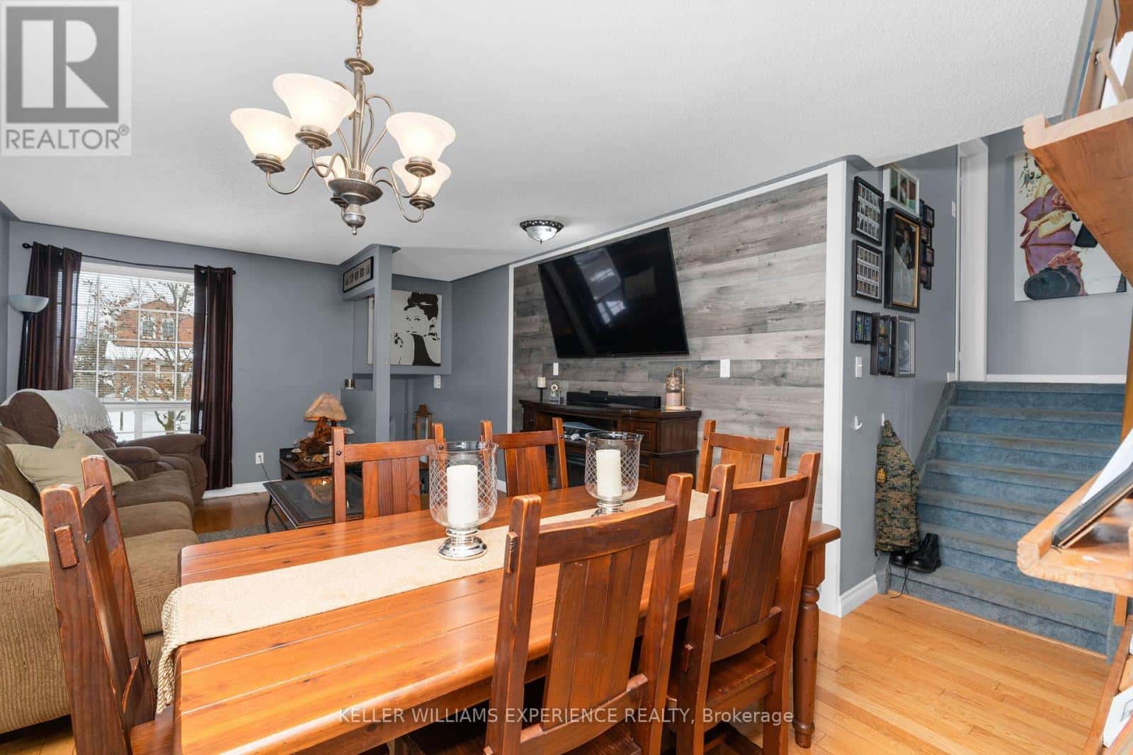 13 KATE AITKEN CRESCENT — New Tecumseth (Beeton), Ontario - Photo 3 of 24