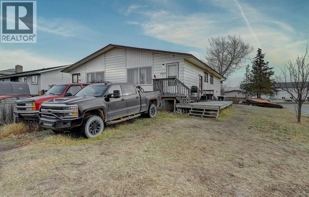 9809 98 Avenue — Sexsmith, Alberta - Main photo