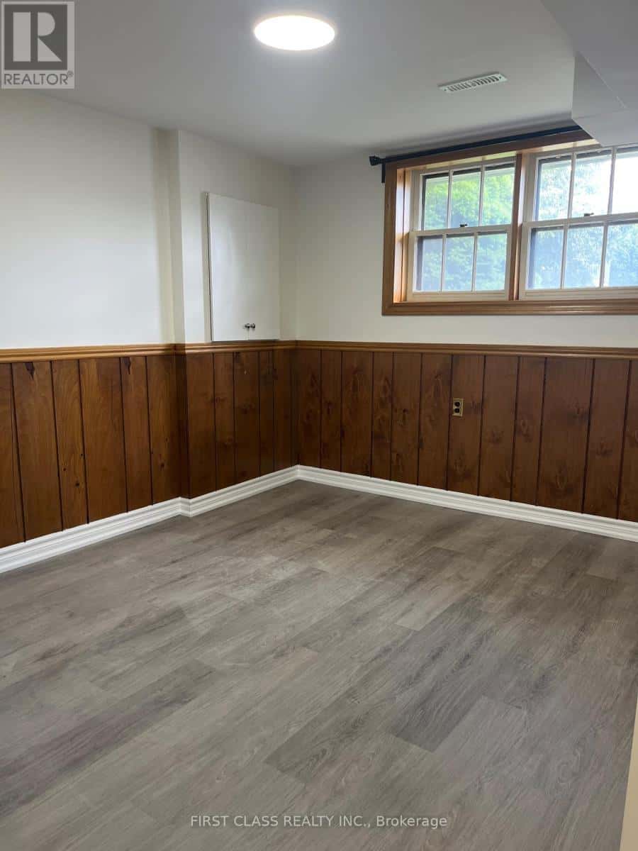 LOWER - 14 PRINGLE AVENUE — Markham (Markham Village), Ontario - Photo 3 of 5