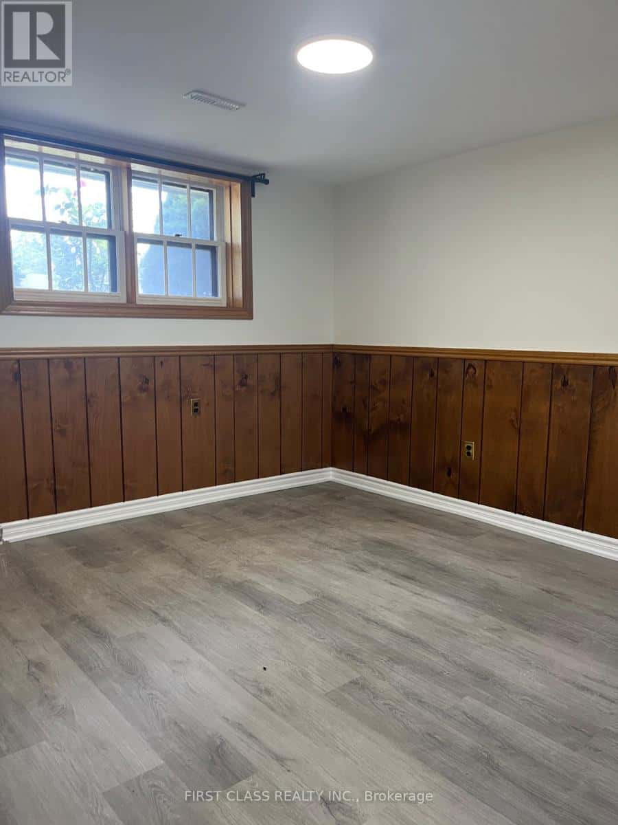 LOWER - 14 PRINGLE AVENUE — Markham (Markham Village), Ontario - Photo 4 of 5