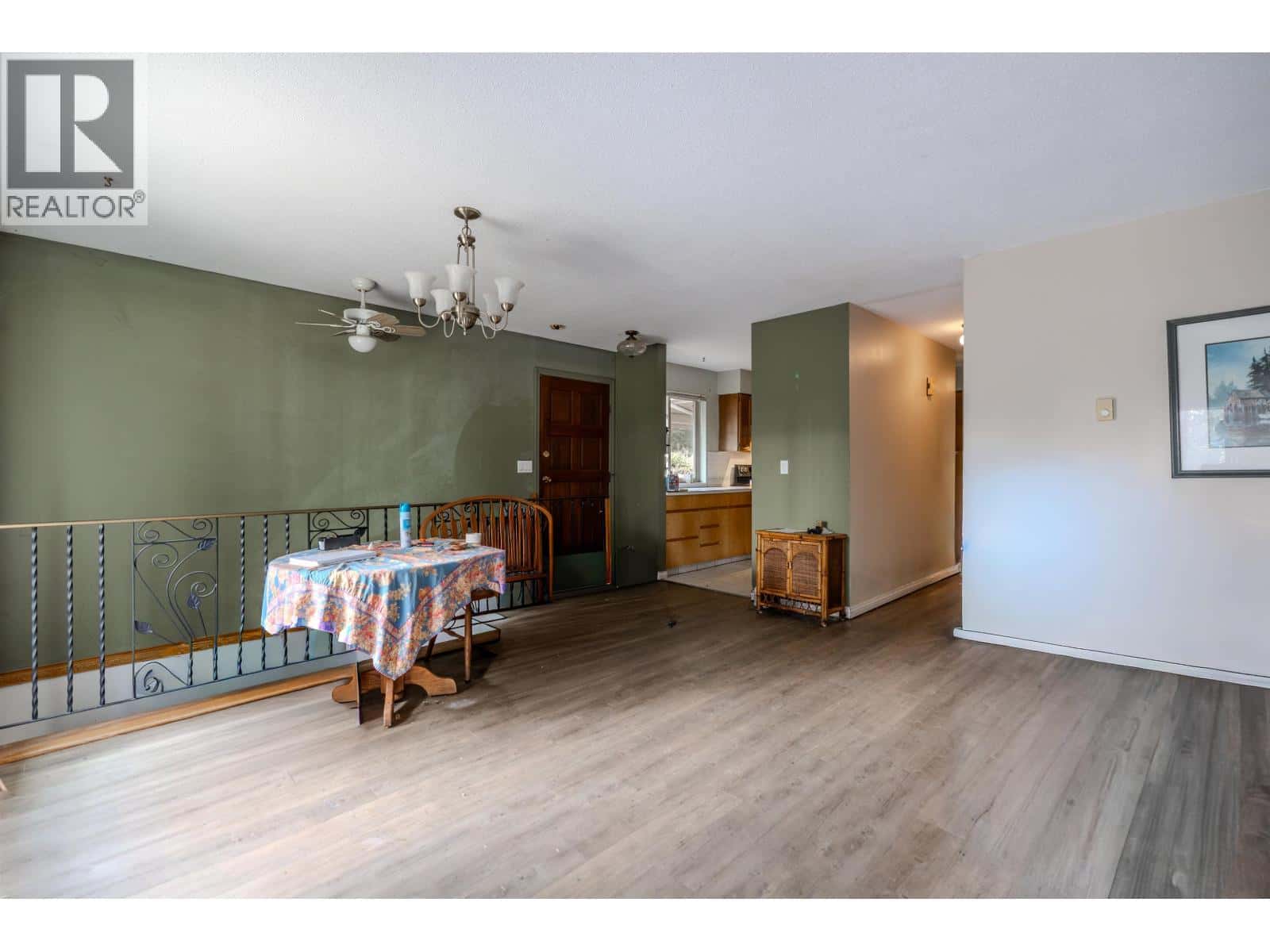 538 REED ROAD — Gibsons, British Columbia - Photo 4 of 66