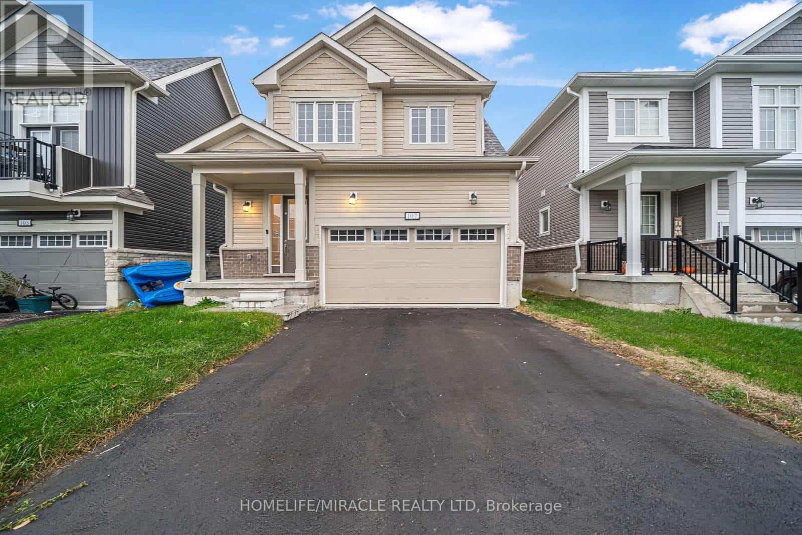 107 OAKMONT DRIVE — Loyalist (Bath), Ontario - Photo 2 of 31