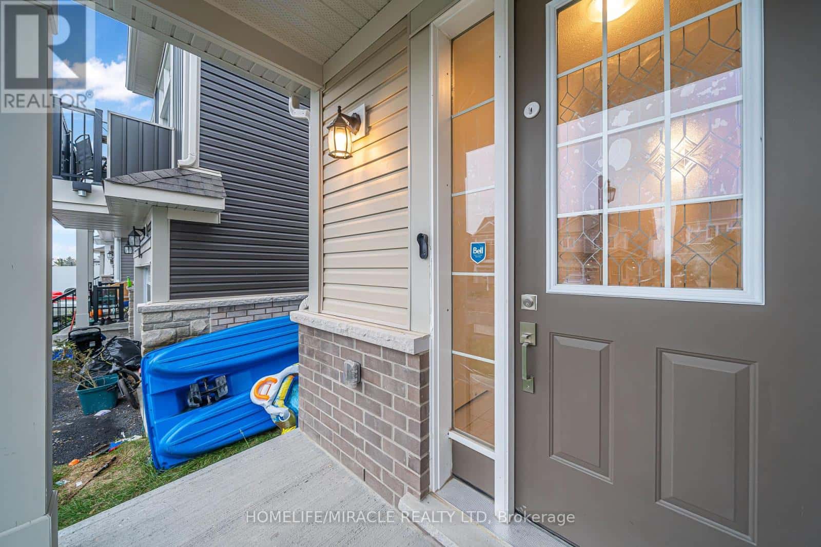 107 OAKMONT DRIVE — Loyalist (Bath), Ontario - Photo 3 of 31