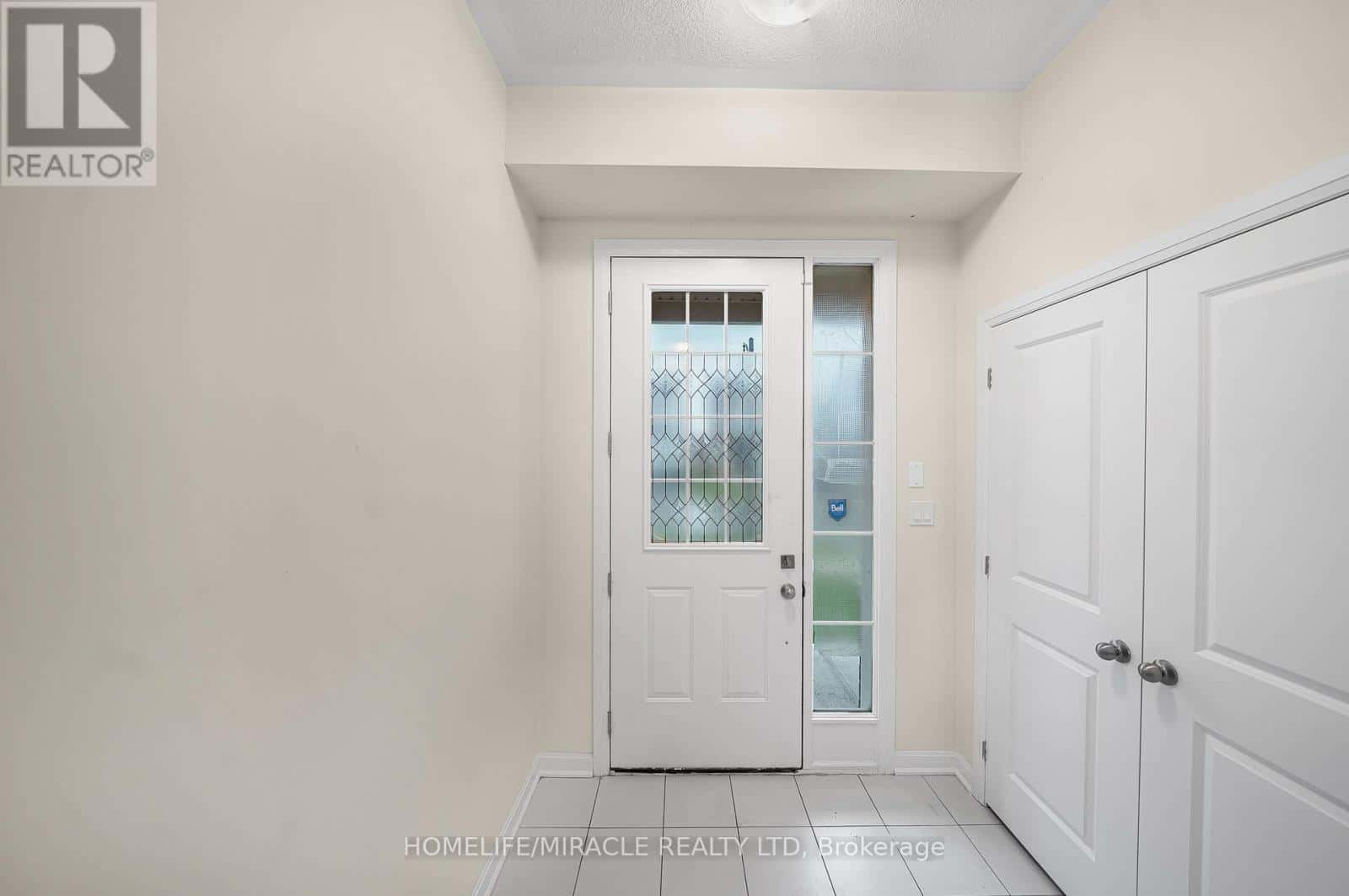 107 OAKMONT DRIVE — Loyalist (Bath), Ontario - Photo 4 of 31