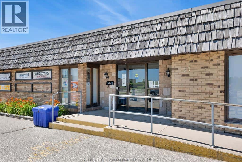 21 Arnold STREET Unit# 2 — Wallaceburg, Ontario - Photo 4 of 29