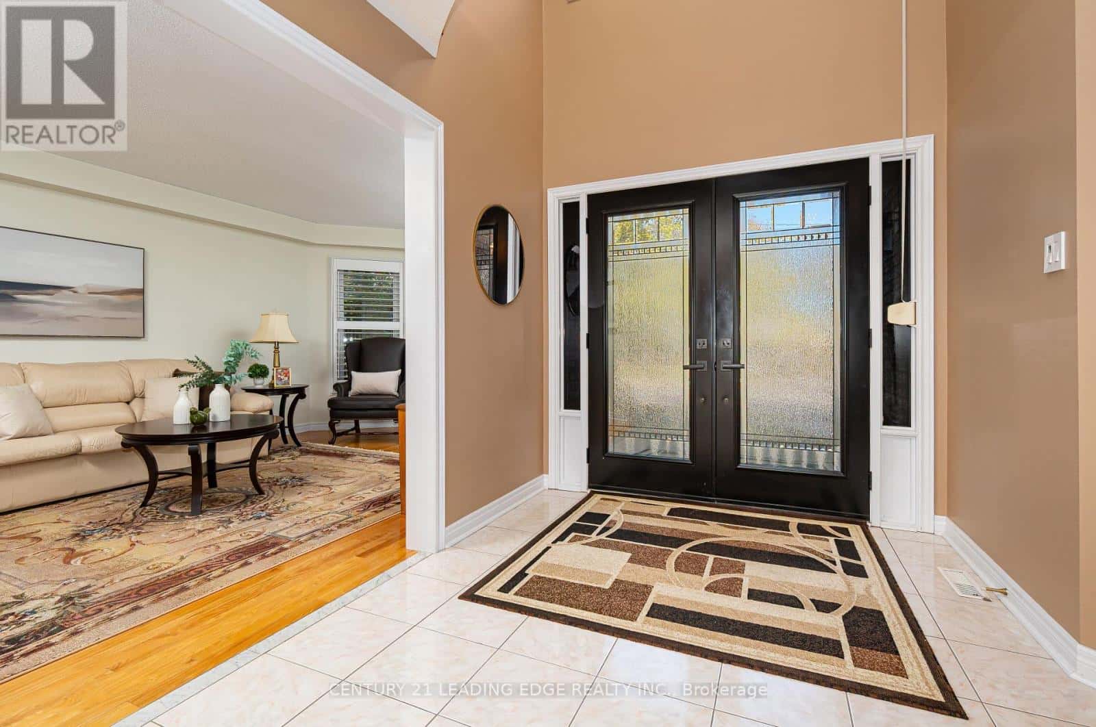 207 LARKIN AVENUE — Markham (Markham Village), Ontario - Photo 4 of 45