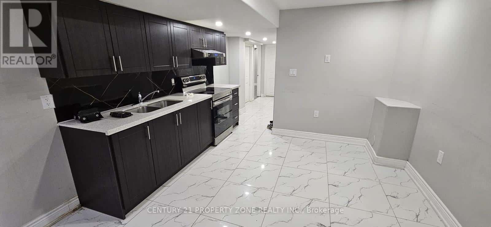 BASEMENT - 21 ICELAND POPPY TRAIL — Brampton (Northwest Sandalwood Parkway), Ontario - Photo 2 of 19