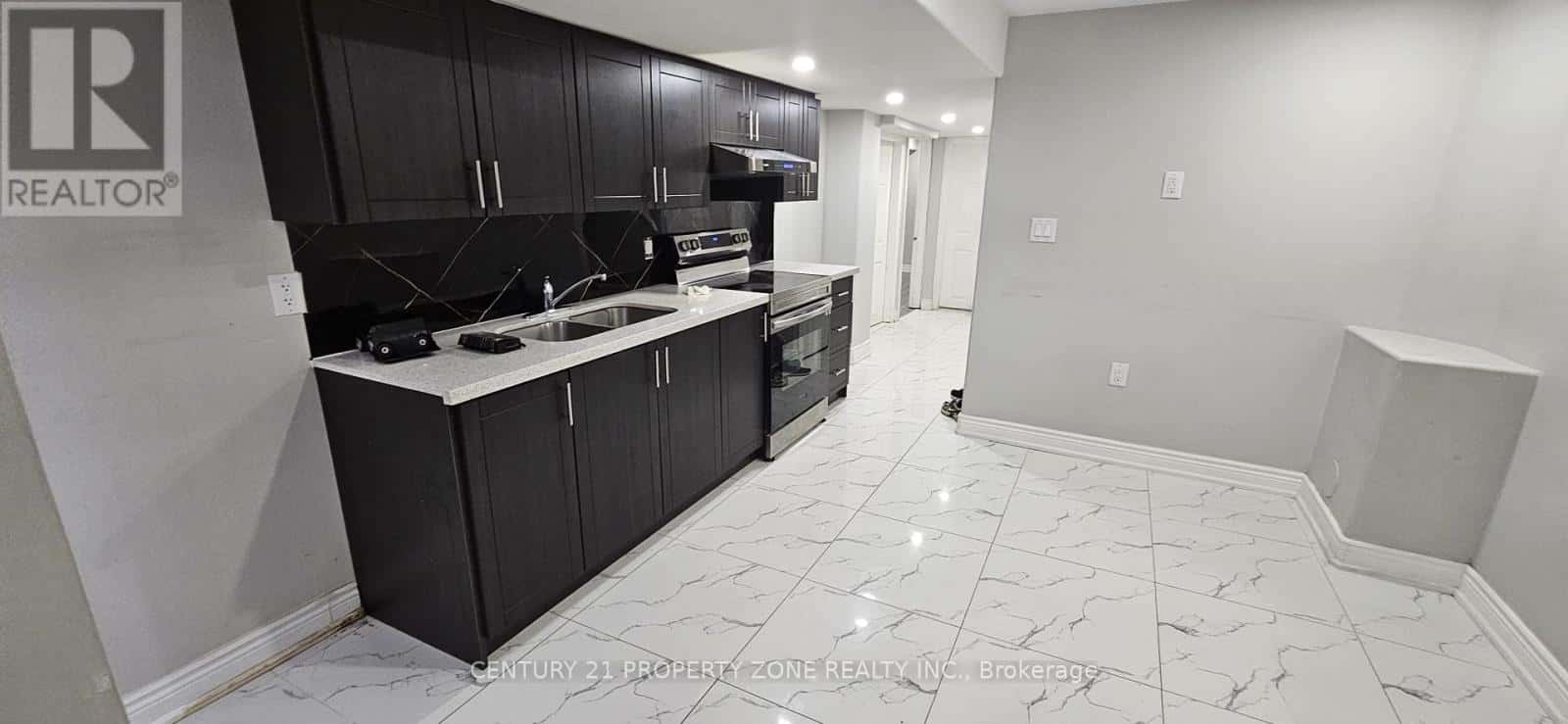 BASEMENT - 21 ICELAND POPPY TRAIL — Brampton (Northwest Sandalwood Parkway), Ontario - Photo 3 of 19