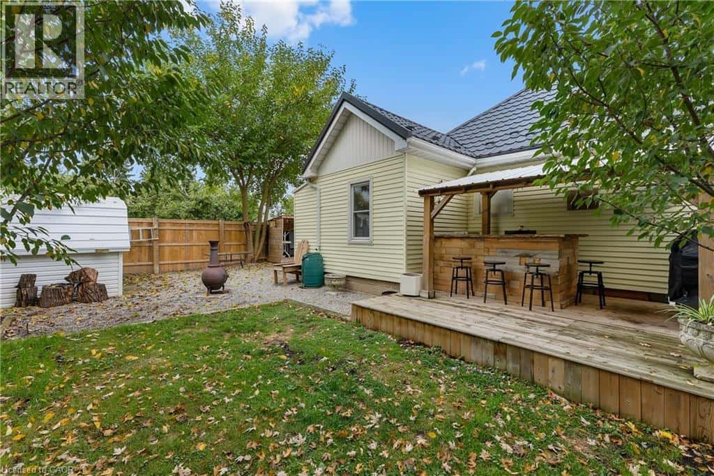 176 IDYLEWYLDE Street — Fort Erie, Ontario - Photo 2 of 28