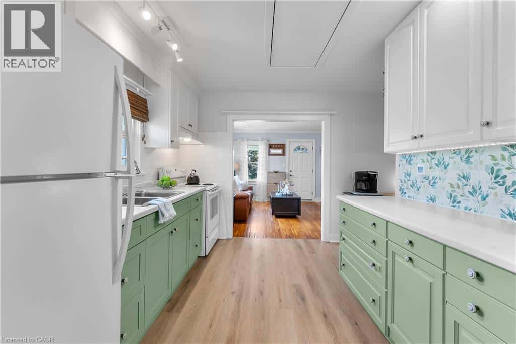 176 IDYLEWYLDE Street — Fort Erie, Ontario - Photo 5 of 28