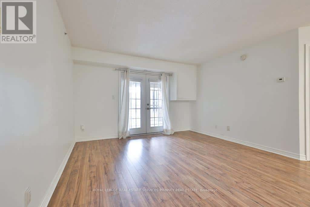 208 - 1441 WALKER'S LINE — Burlington (Tansley), Ontario - Photo 3 of 20