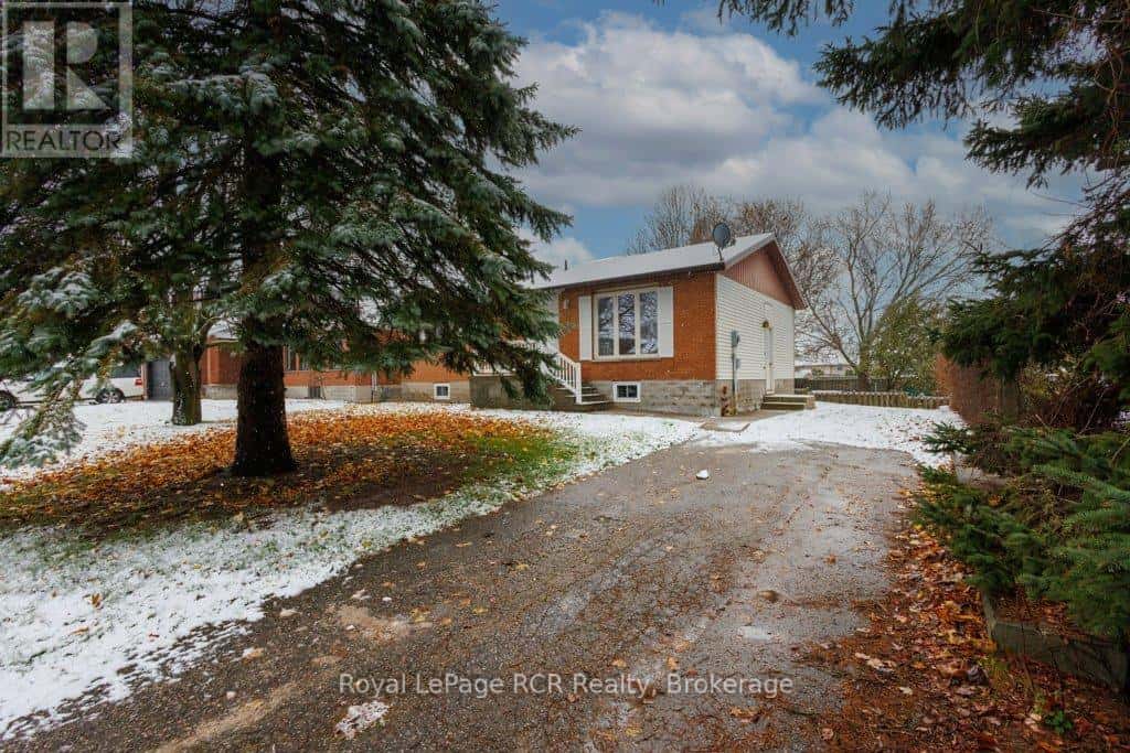 14 BELLEFIELD CRESCENT — Wellington North (Arthur), Ontario - Photo 2 of 27