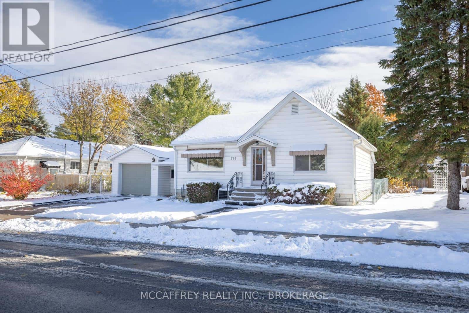 174 THOMAS STREET — Greater Napanee, Ontario - Photo 5 of 31