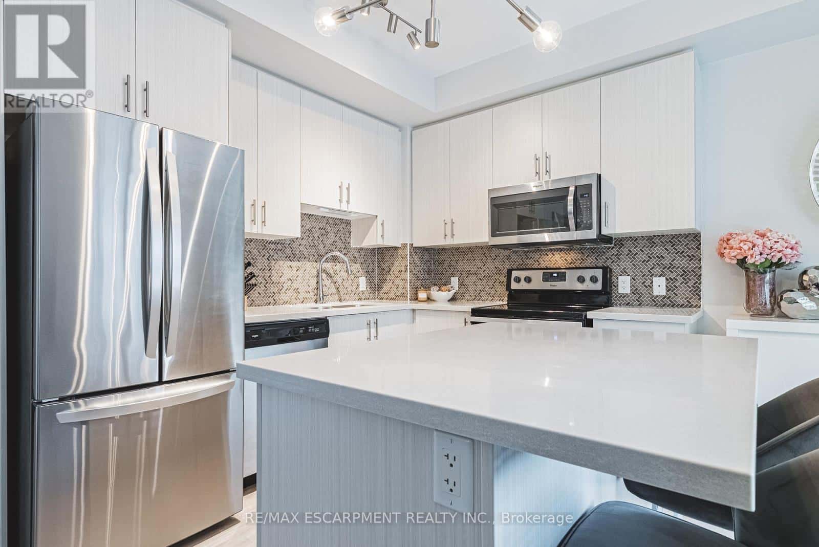 329 - 2486 OLD BRONTE ROAD — Oakville (WT West Oak Trails), Ontario - Photo 5 of 21