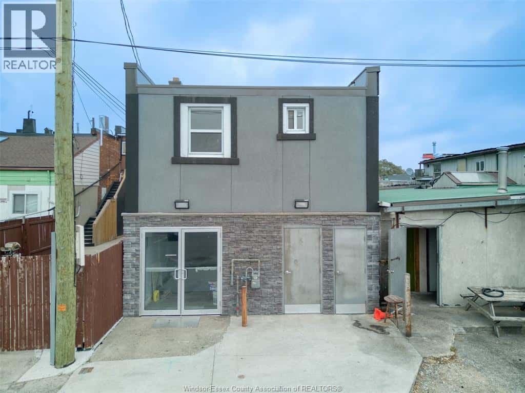 42 TALBOT STREET East — Wheatley, Ontario - Photo 2 of 30