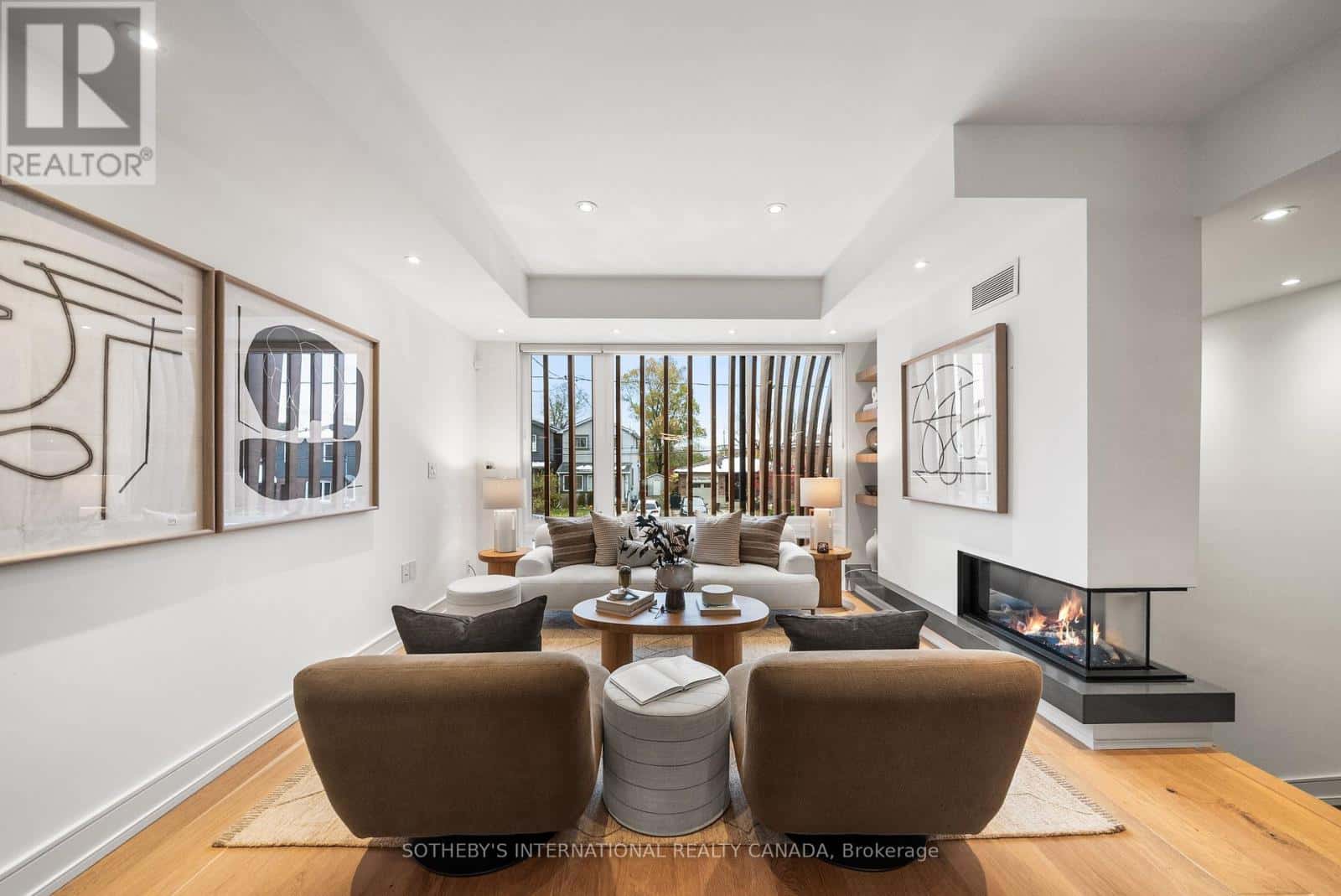 83 VIRGINIA AVENUE — Toronto (Danforth Village-East York), Ontario - Photo 2 of 46