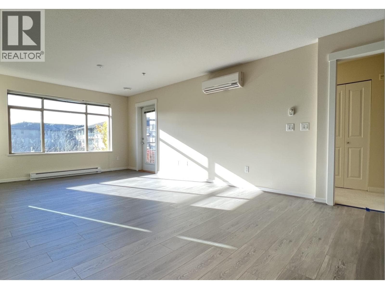 316 9288 ODLIN ROAD — Richmond, British Columbia - Main photo