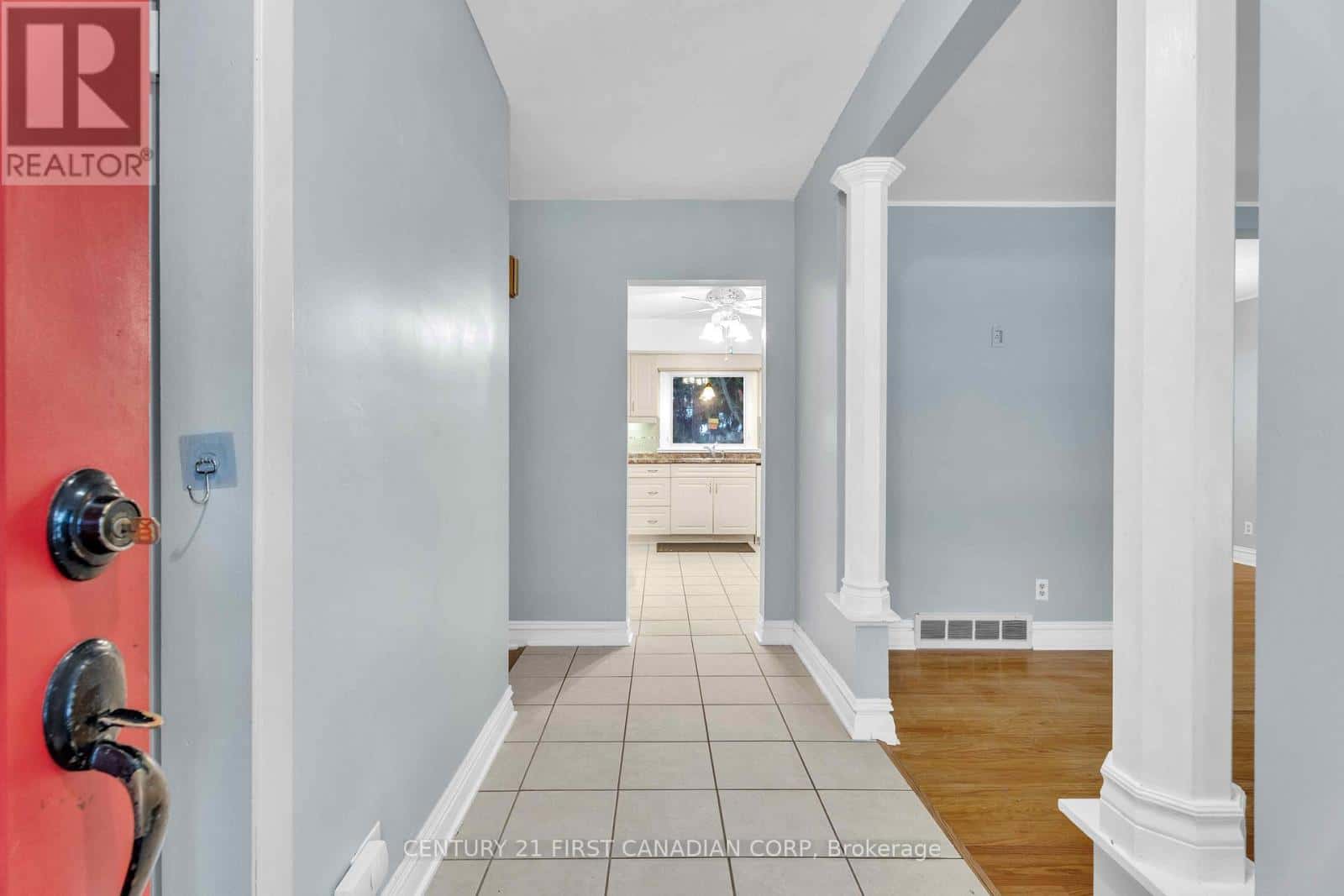 74 DALEVIEW CRESCENT — London North (North G), Ontario - Photo 5 of 36