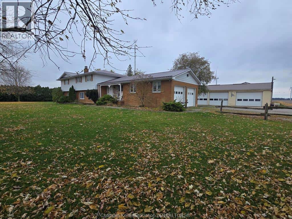 8179 HERITAGE LINE — Chatham-Kent, Ontario - Photo 2 of 30