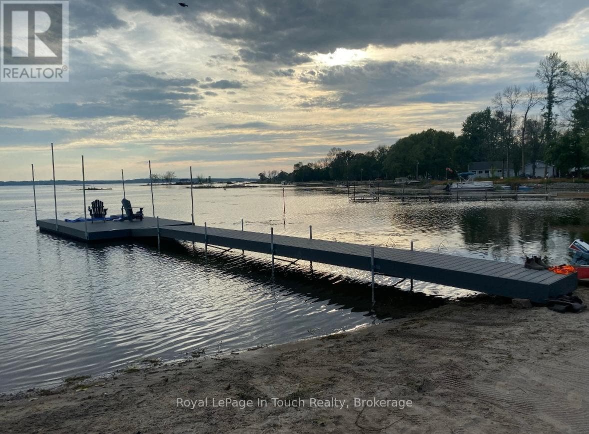 164 DUCK BAY ROAD — Tay (Waubaushene), Ontario - Main photo