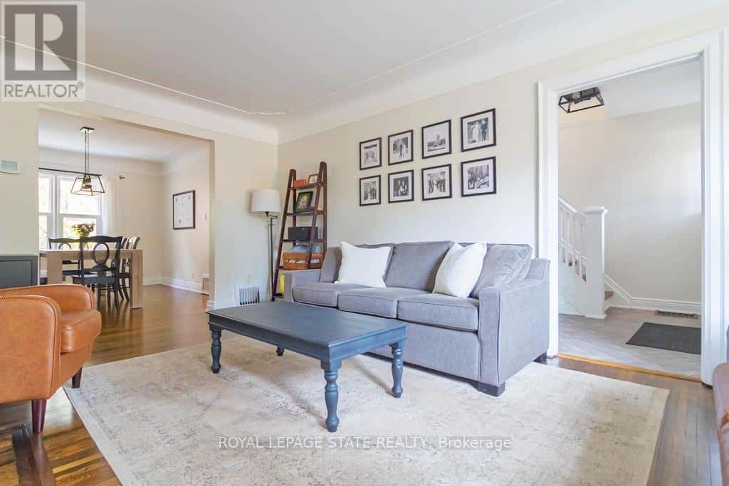 68 BOND STREET S — Hamilton (Westdale), Ontario - Photo 4 of 36