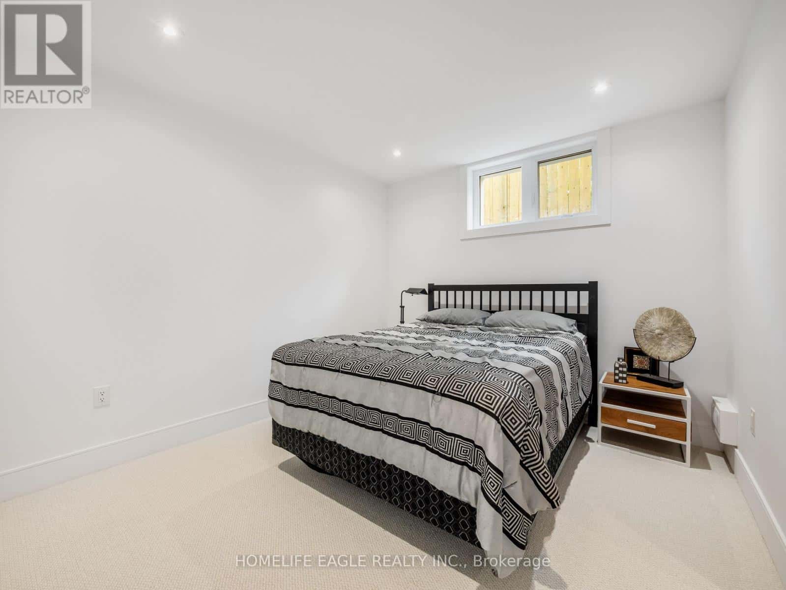 MAIN - 1242 KILLARNEY BEACH ROAD — Innisfil (Lefroy), Ontario - Photo 5 of 35