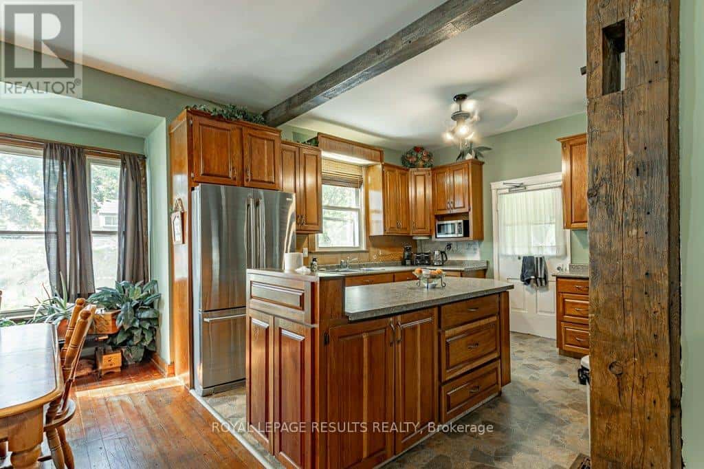 63 SHAKESPEARE STREET — Bayham (Port Burwell), Ontario - Photo 4 of 29