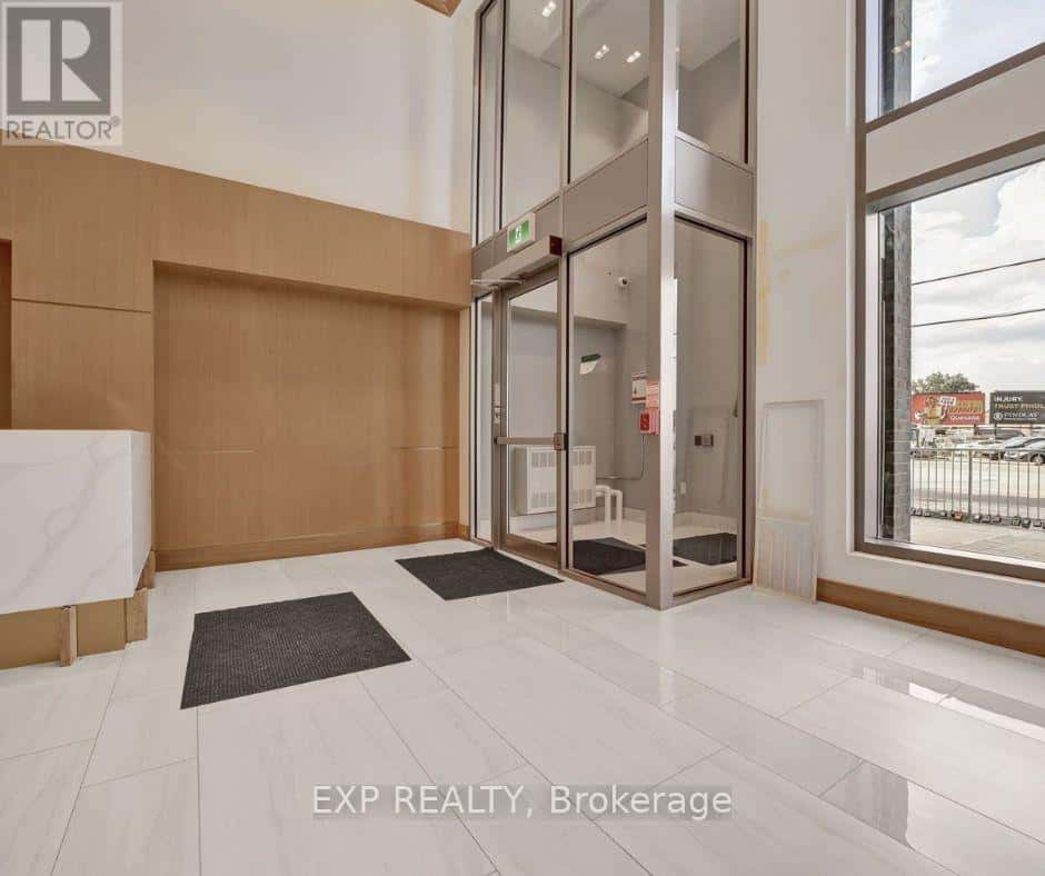 420 - 2782 BARTON ST E STREET — Hamilton (Riverdale), Ontario - Photo 4 of 19