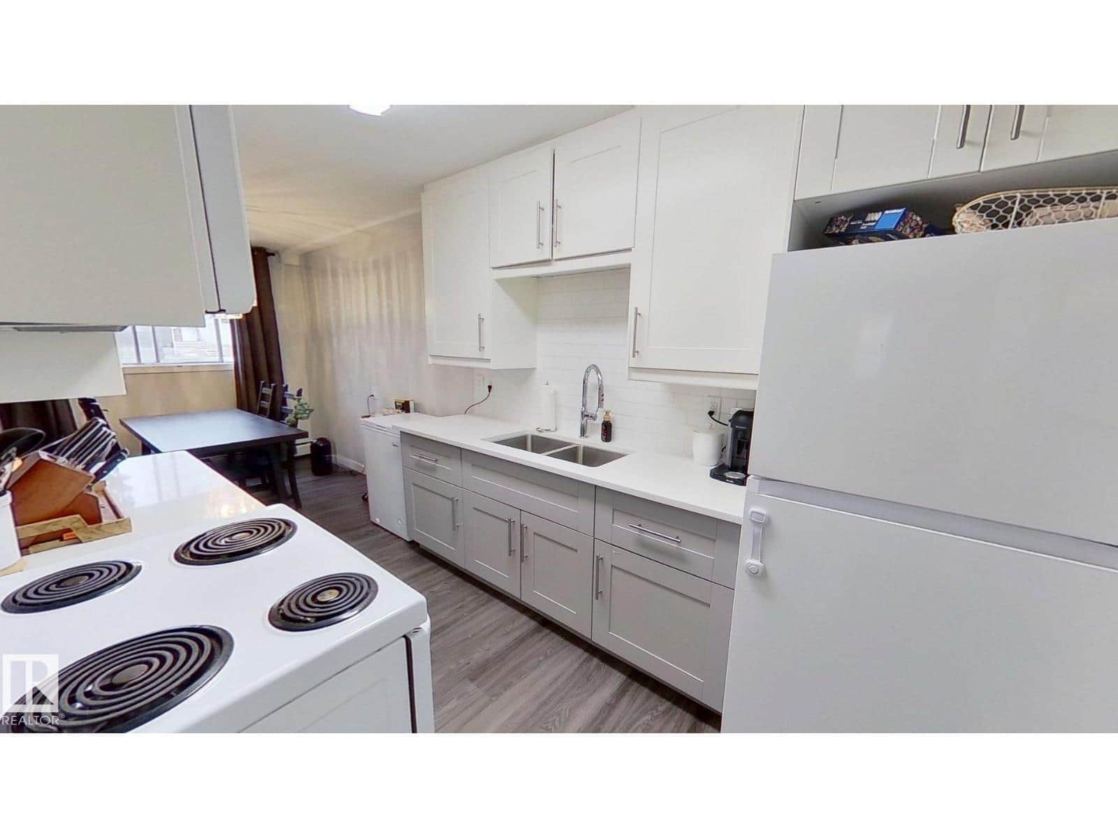 #101 15930 109 AV NW - Photo 5 of 19, Edmonton, Alberta