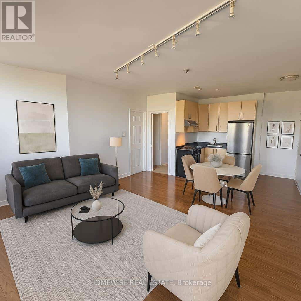 7 - 3635 DUNDAS STREET W — Toronto (Runnymede-Bloor West Village), Ontario - Photo 2 of 10