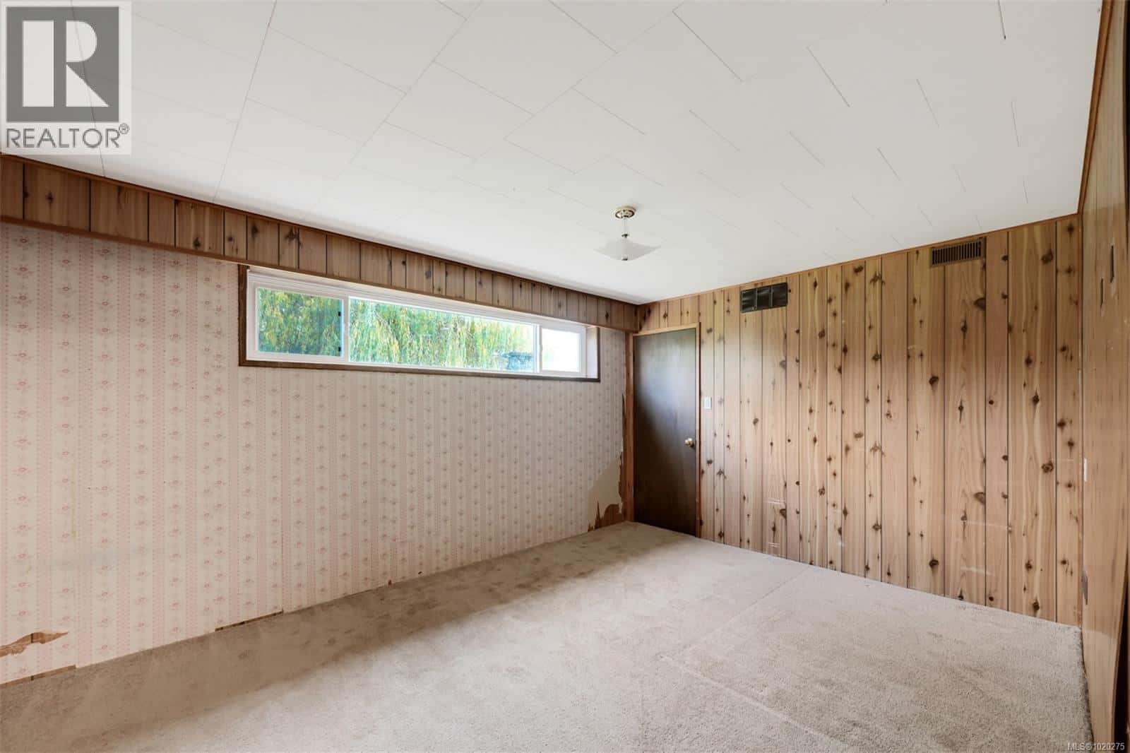 4203 Leeron Pl — Metchosin, British Columbia - Photo 4 of 96