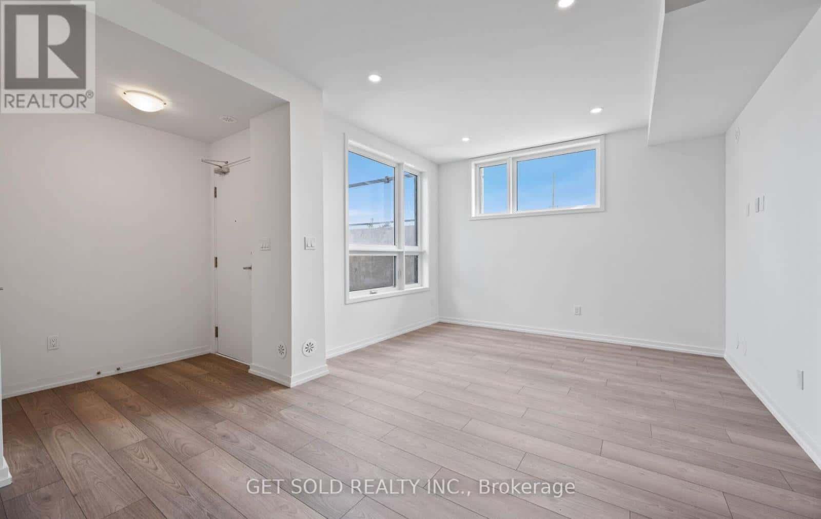 18 Lytham Green Circle 18