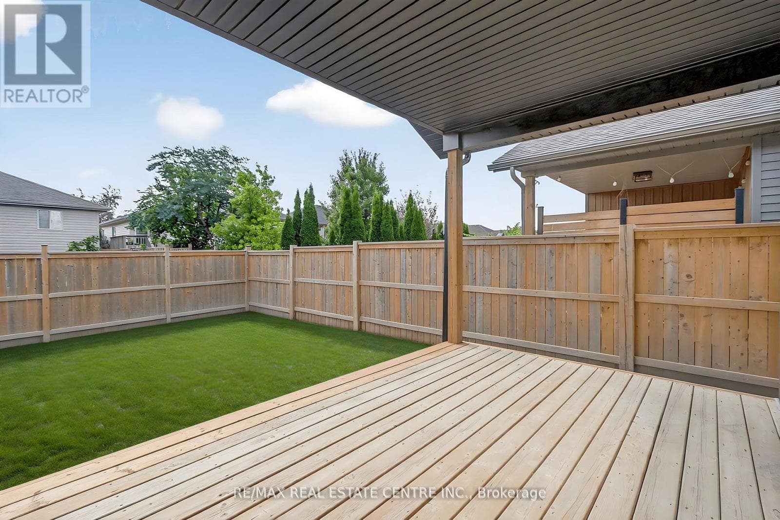 93 MOONSTONE CRESCENT — Chatham-Kent, Ontario - Main photo