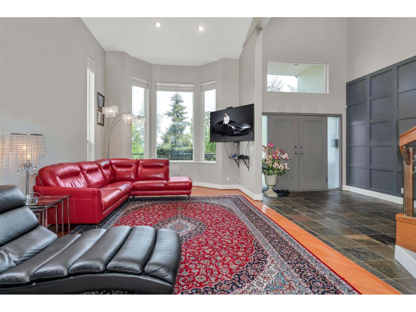 10033 181 STREET — Surrey, British Columbia - Photo 3 of 32