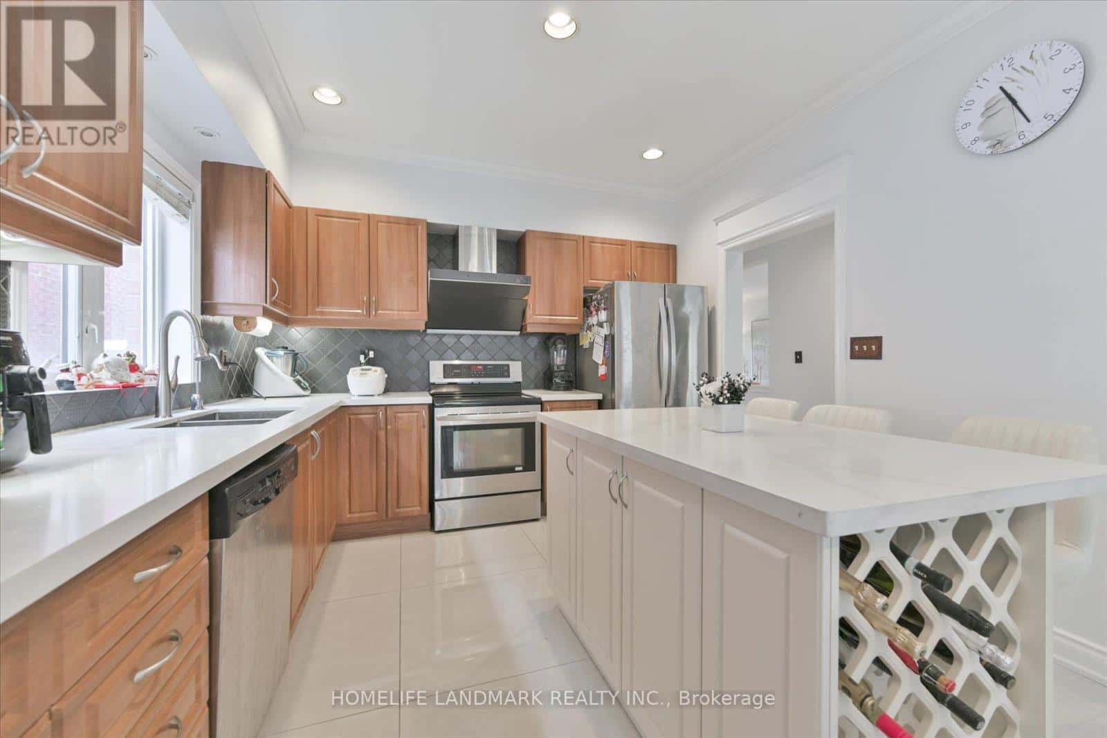 M & 2ND - 230 DEVONSLEIGH BOULEVARD — Richmond Hill (Devonsleigh), Ontario - Photo 4 of 38