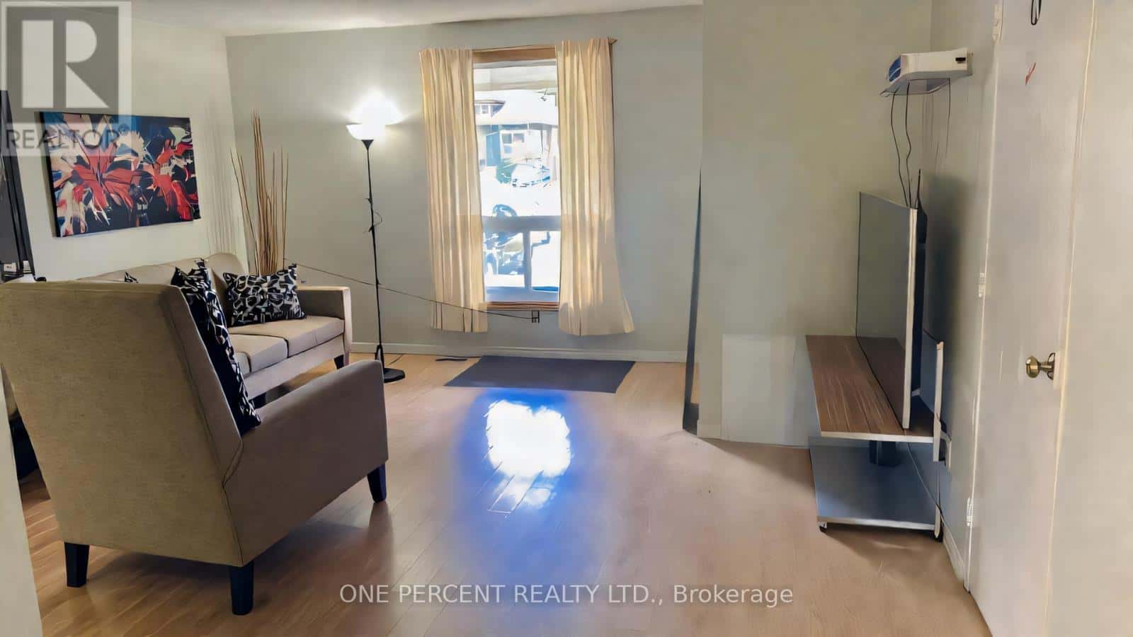 873 WILLIAM STREET — London East (East B), Ontario - Photo 2 of 16