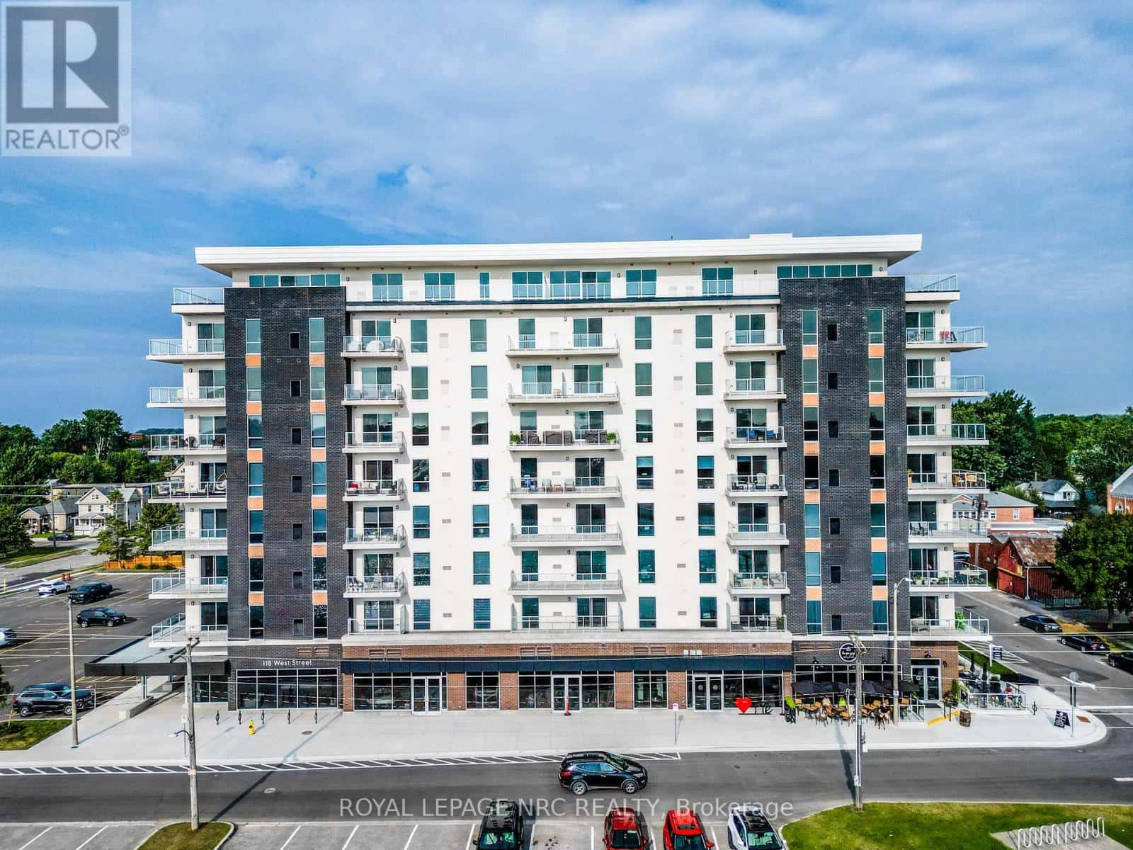 204 - 118 WEST STREET — Port Colborne (Sugarloaf), Ontario - Photo 3 of 28