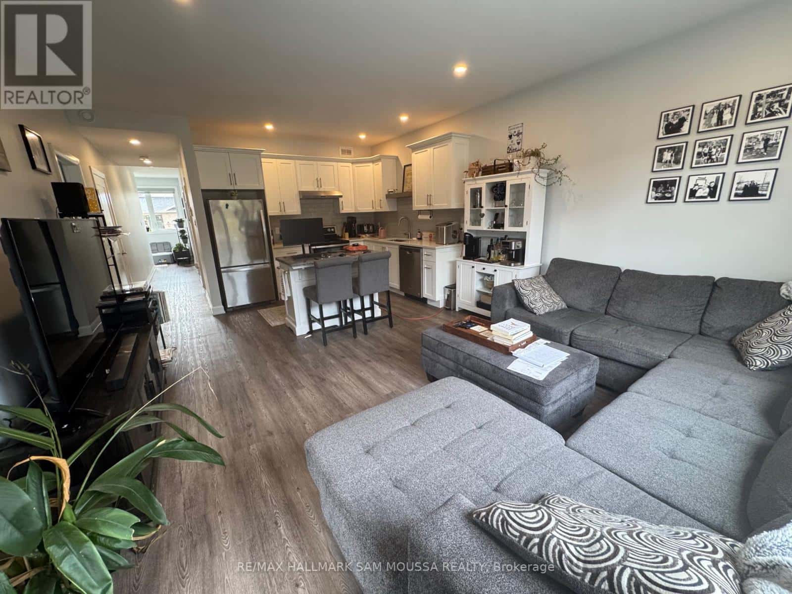 5 - 43 SENATORS GATE DRIVE — Perth, Ontario - Photo 5 of 15