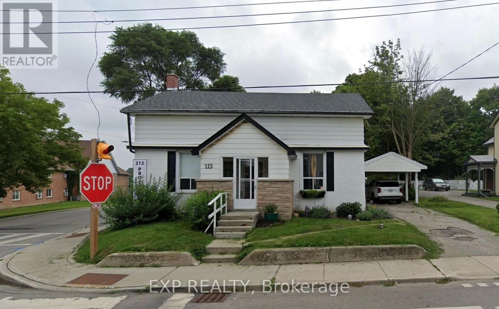 1 - 213 PROSPECT STREET — Newmarket (Gorham-College Manor), Ontario - Main photo