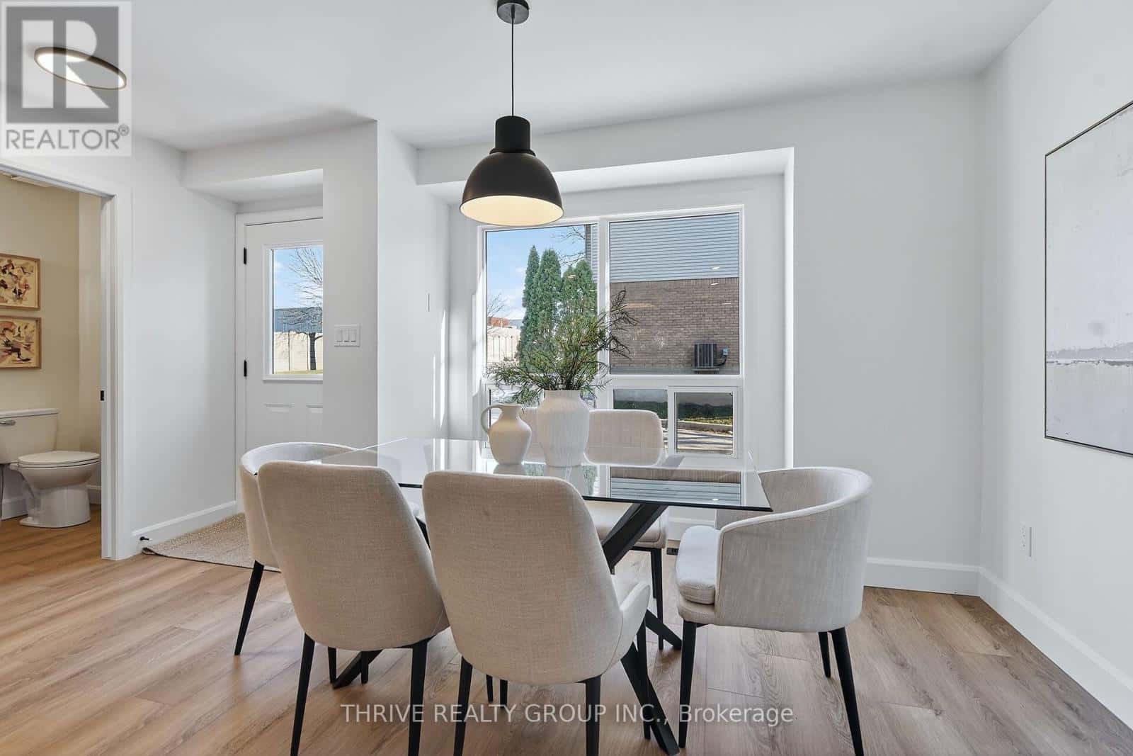 27 - 35 WATERMAN AVENUE — London South (South R), Ontario - Photo 4 of 28