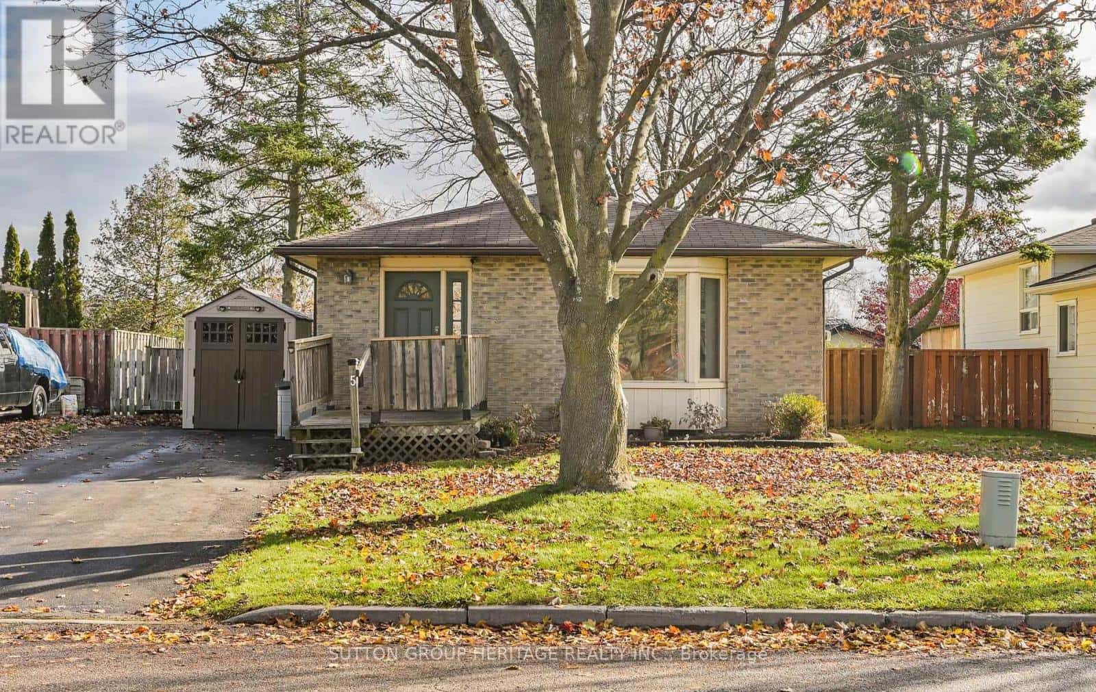 5 AGATE ROAD — Ajax (South West), Ontario - Photo 3 of 40