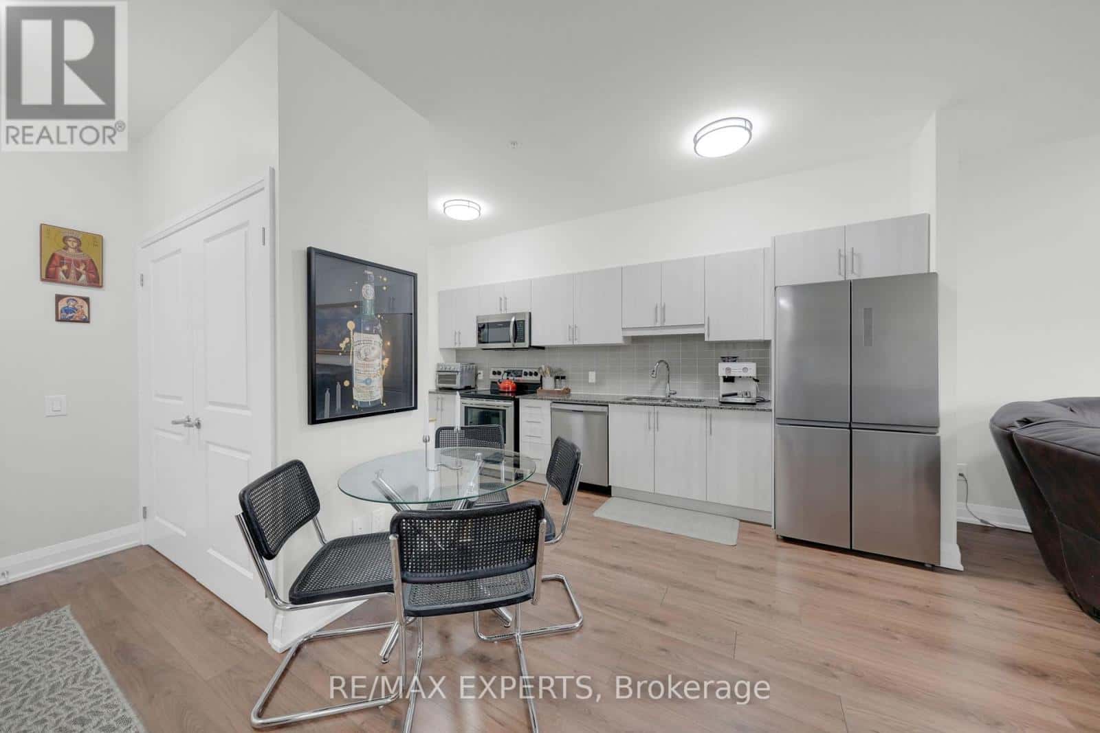 205 - 64 QUEEN STREET S — New Tecumseth (Tottenham), Ontario - Photo 2 of 48