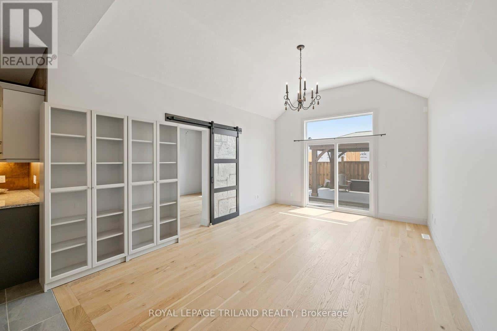 54 COMPASS TRAIL — Central Elgin (Port Stanley), Ontario - Photo 5 of 33