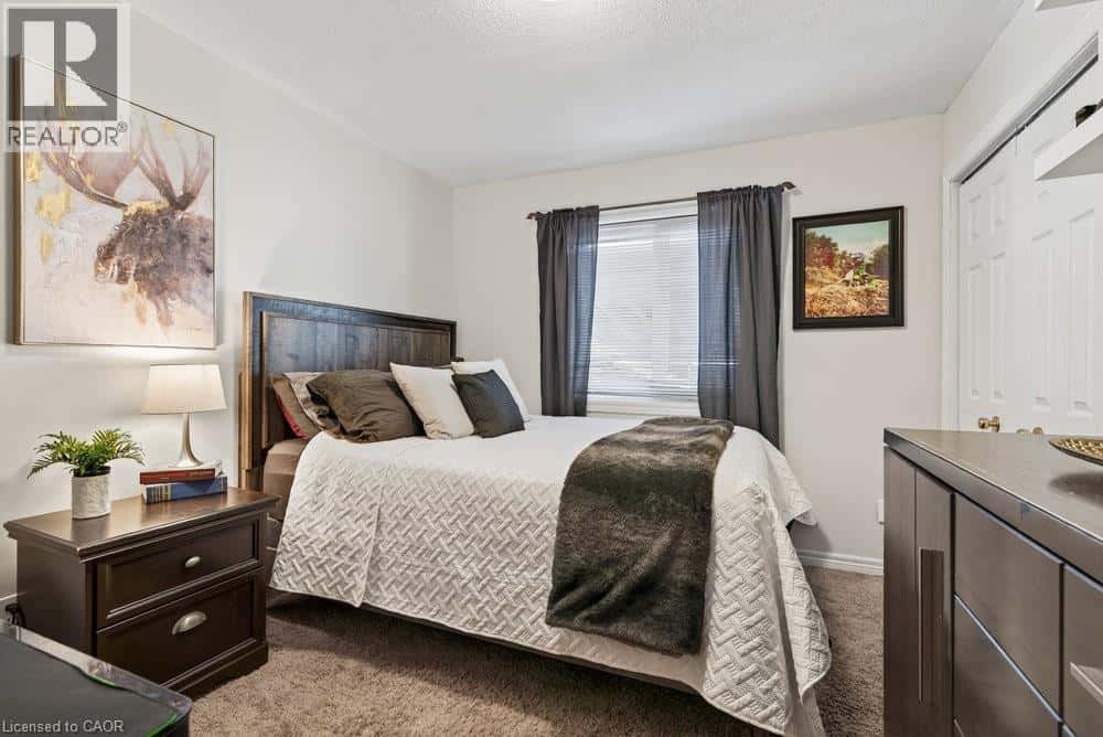 60 SATURN Road — Port Colborne, Ontario - Photo 2 of 35