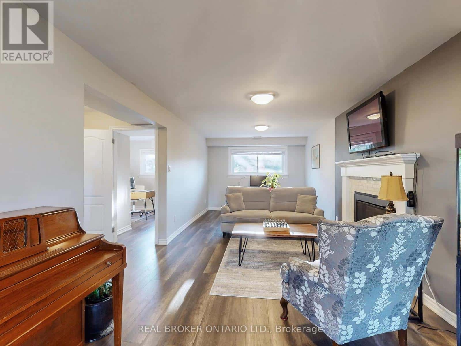 15 JASMINE CRESCENT — Whitchurch-Stouffville (Ballantrae), Ontario - Photo 4 of 48