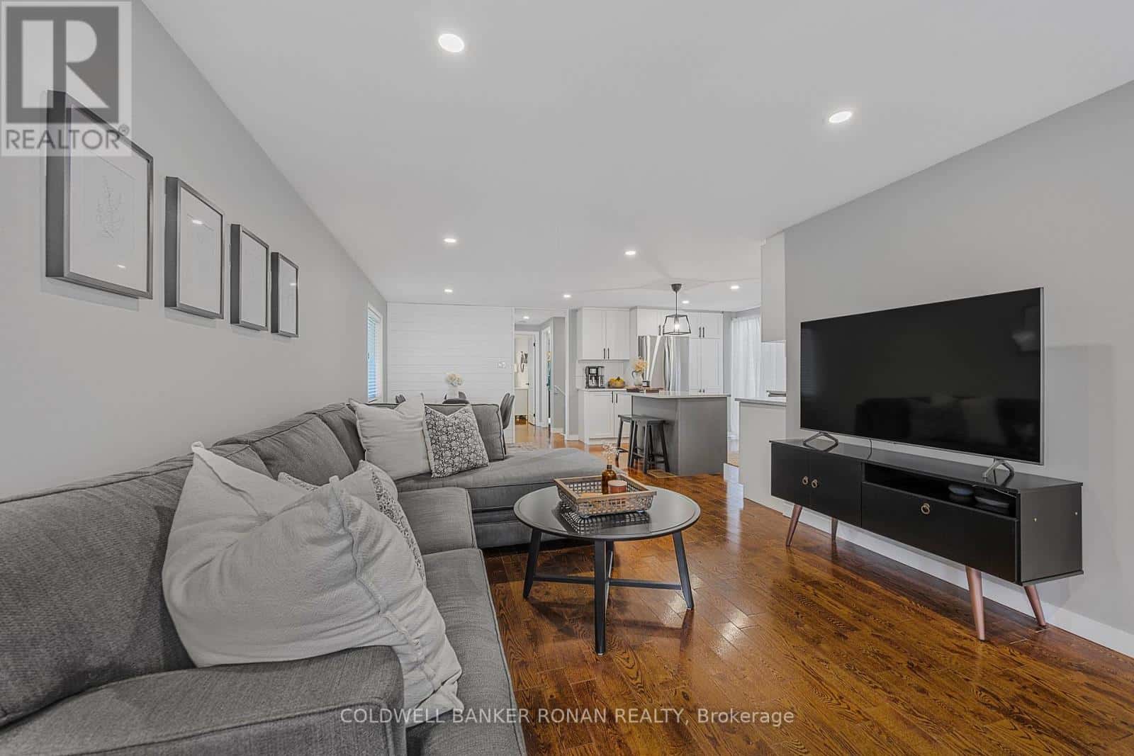 39 FERGUSON DRIVE — Barrie (Northwest), Ontario - Photo 5 of 36